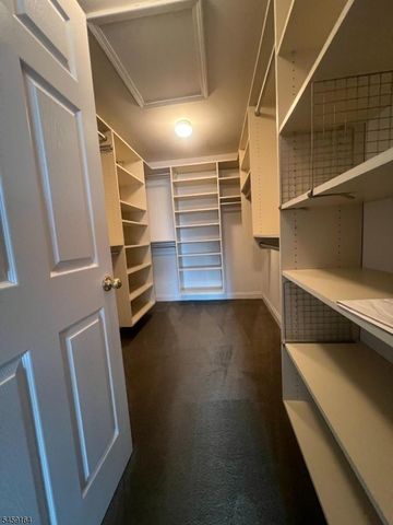 704 Donato Cir, Scotch Plains Twp., NJ 07076