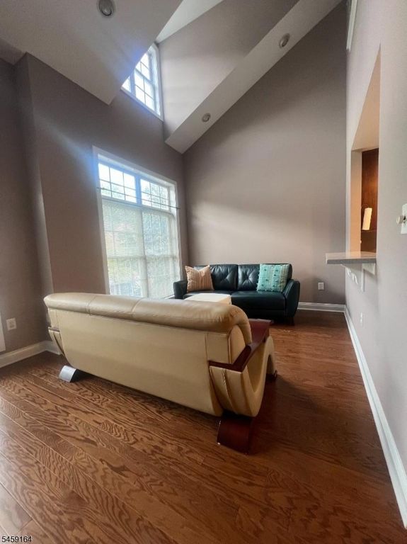 704 Donato Cir, Scotch Plains Twp., NJ 07076 — photo 5
