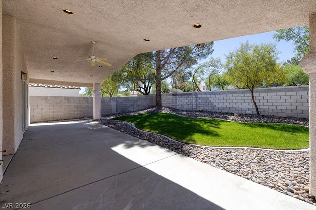 3169 Castle Canyon Avenue, Henderson, NV 89052