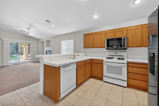 3169 Castle Canyon Avenue, Henderson, NV 89052