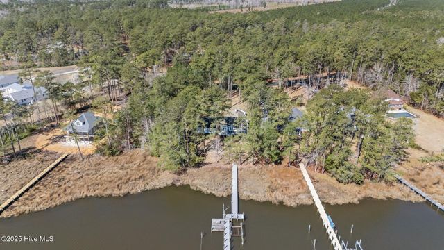 38 Shore Drive, Oriental, NC 28571