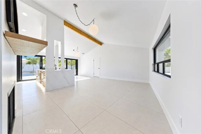 1033 E Via Escuela, Palm Springs, CA 92262