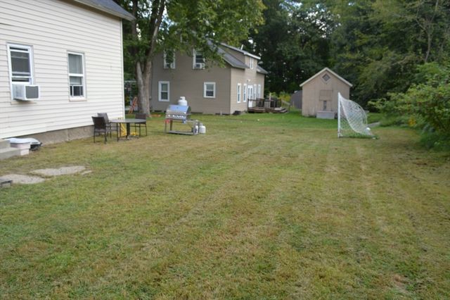 4 First St, Sutton, MA 01590