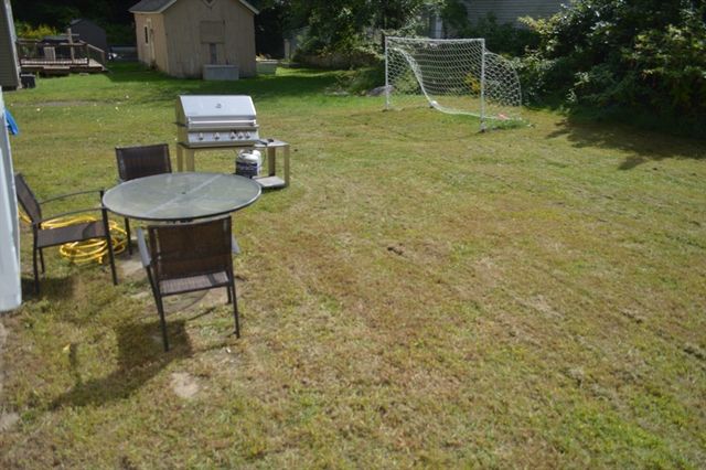 4 First St, Sutton, MA 01590