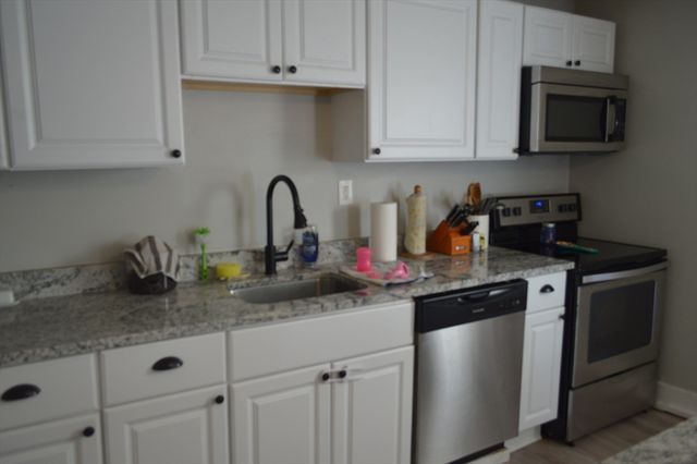 4 First St, Sutton, MA 01590