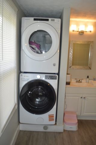 4 First St, Sutton, MA 01590