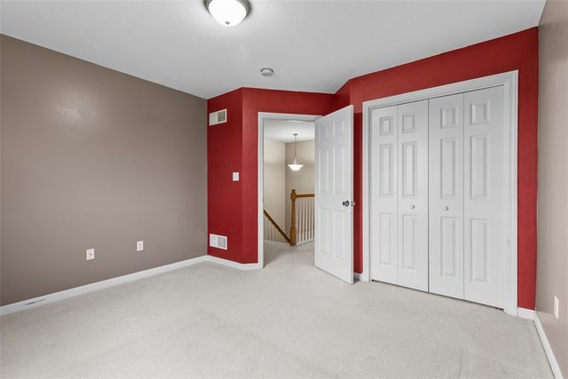 306 Woodcrest Dr, North Fayette, PA 15108