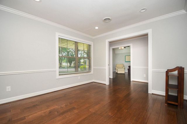 5422 Rutherglenn Drive, Houston, TX 77096