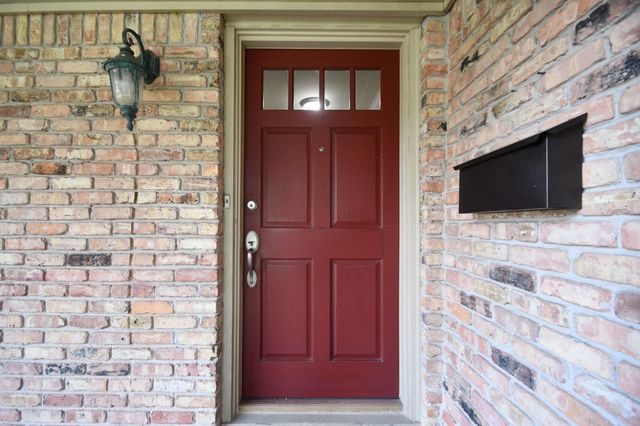 5422 Rutherglenn Drive, Houston, TX 77096
