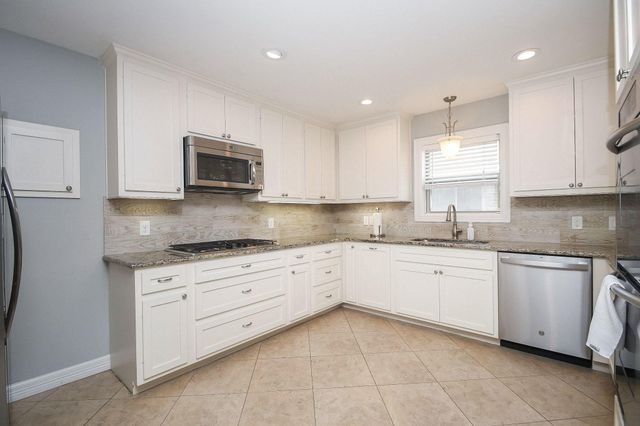 5422 Rutherglenn Drive, Houston, TX 77096