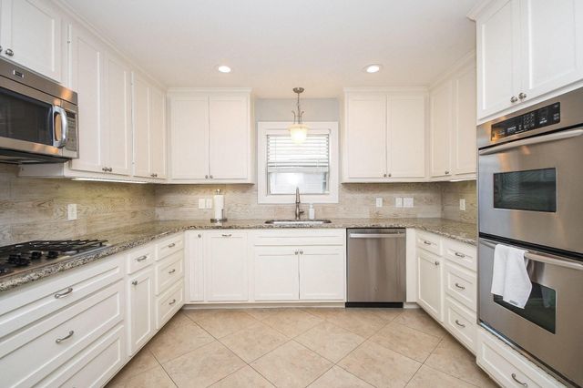 5422 Rutherglenn Drive, Houston, TX 77096