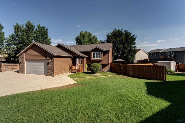 2917 BENJAMIN, Rapid City, SD 57703