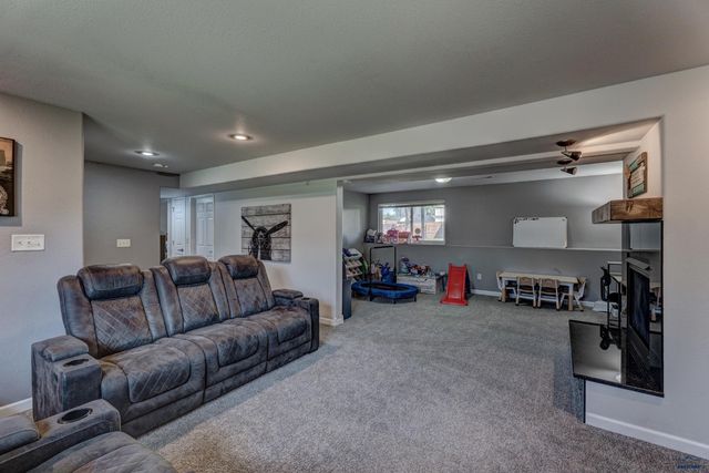 2917 BENJAMIN, Rapid City, SD 57703