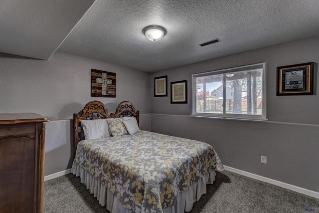 2917 BENJAMIN, Rapid City, SD 57703