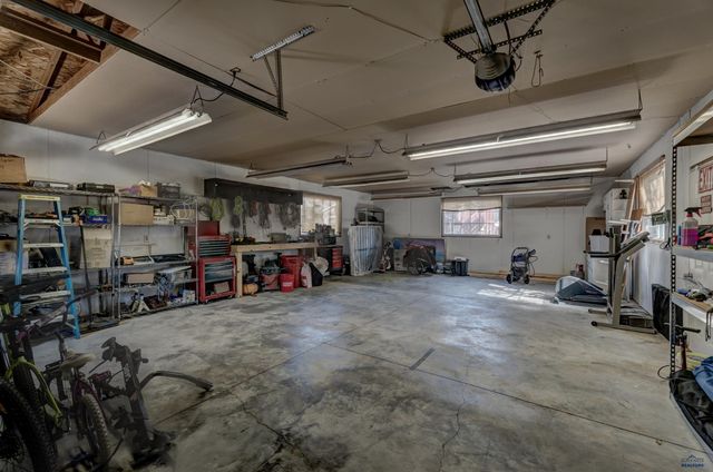 2917 BENJAMIN, Rapid City, SD 57703