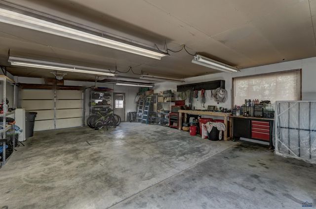 2917 BENJAMIN, Rapid City, SD 57703