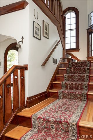 942 Harrison Avenue, Niagara Falls, NY 14305