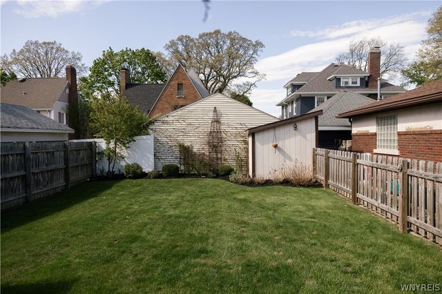 942 Harrison Avenue, Niagara Falls, NY 14305
