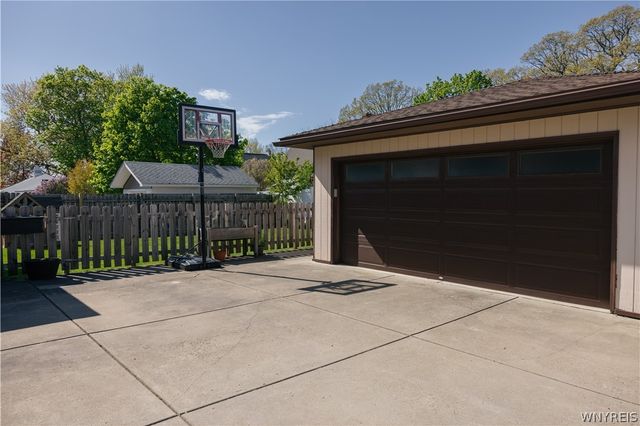 942 Harrison Avenue, Niagara Falls, NY 14305