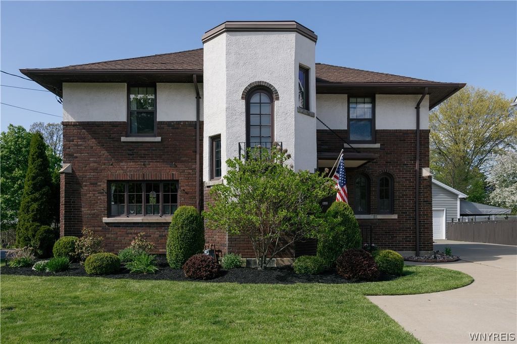942 Harrison Avenue, Niagara Falls, NY 14305
