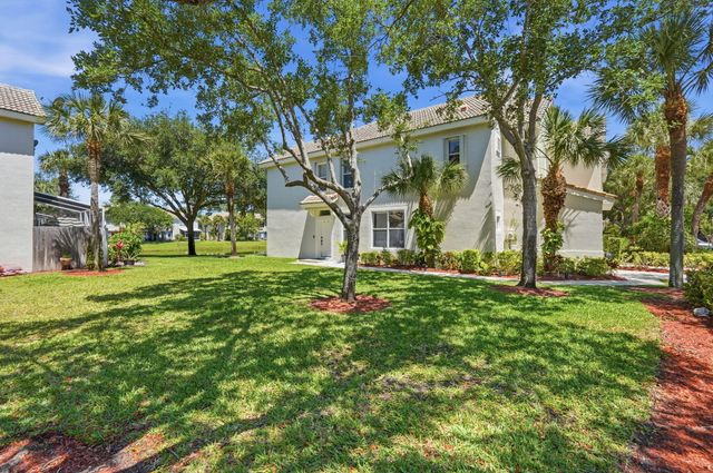 1086 Woodfield Road, Greenacres, FL 33415
