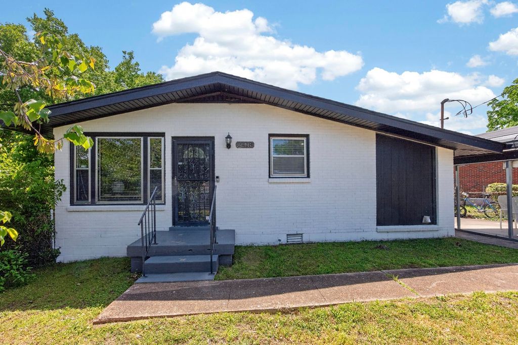 2418 18th Ave, N, Nashville, TN 37208