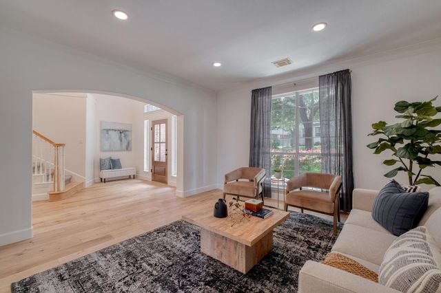 8311 Lofty LN, Round Rock, TX 78681