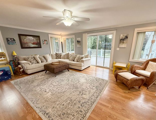 78 Dearborn Avenue, Hampton, NH 03842