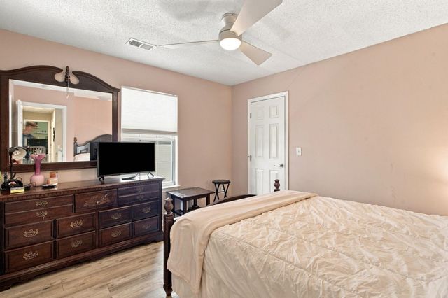 423 Blackberry Ln., Myrtle Beach, SC 29579