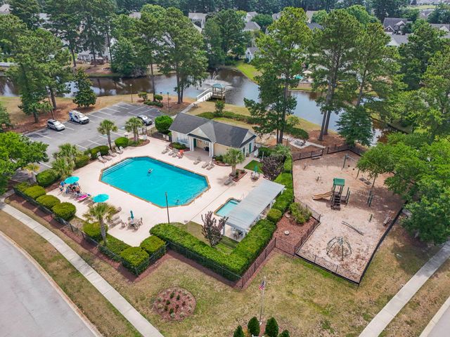 423 Blackberry Ln., Myrtle Beach, SC 29579