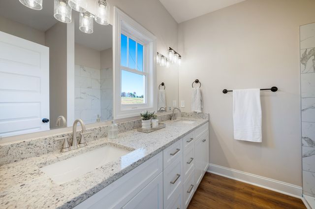 10528 Leesville RD, Lynch Station, VA 24571