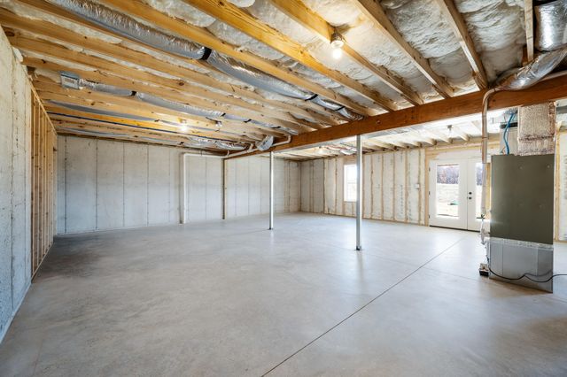 10528 Leesville RD, Lynch Station, VA 24571