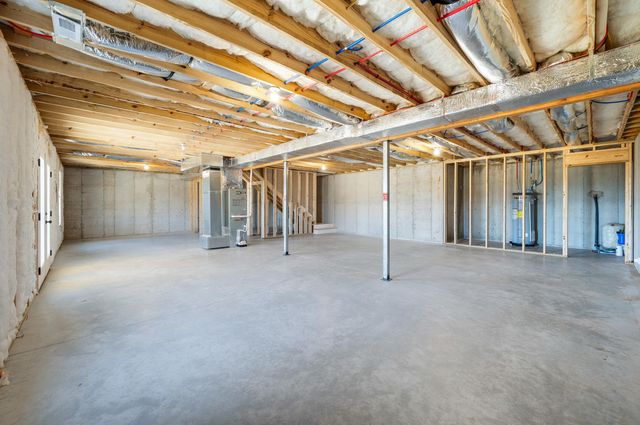 10528 Leesville RD, Lynch Station, VA 24571