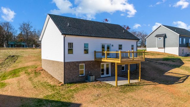 10528 Leesville RD, Lynch Station, VA 24571