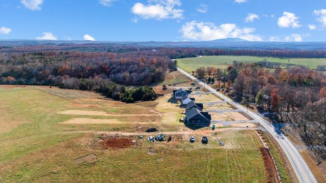 10528 Leesville RD, Lynch Station, VA 24571