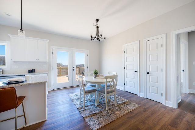 10528 Leesville RD, Lynch Station, VA 24571