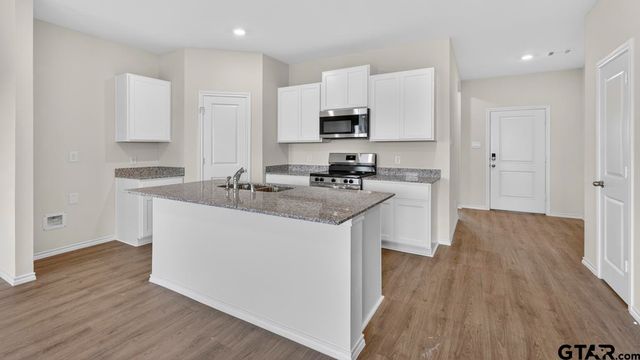 4008 Ripplewood Drive, Lindale, TX 75771
