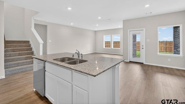 4008 Ripplewood Drive, Lindale, TX 75771