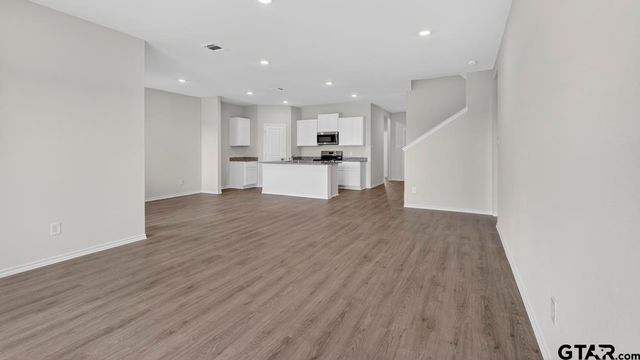 4008 Ripplewood Drive, Lindale, TX 75771