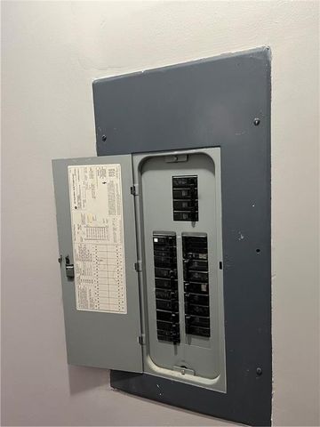 2900 Delray Drive NW, Atlanta, GA 30318