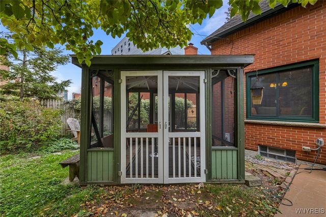 53 Cary Street, Buffalo, NY 14201