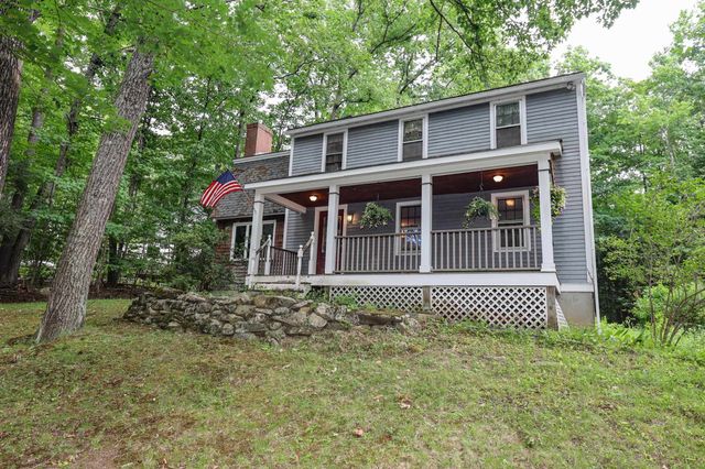 16 Meserve Road, Durham, NH 03824