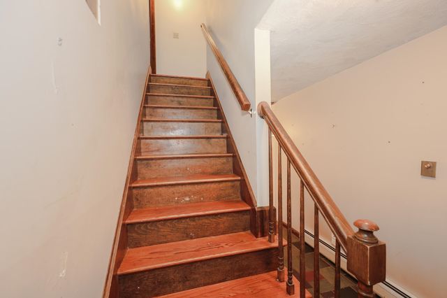 16 Meserve Road, Durham, NH 03824