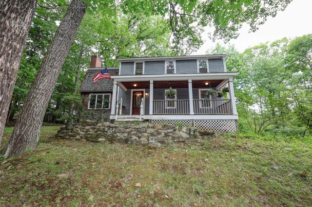 16 Meserve Road, Durham, NH 03824