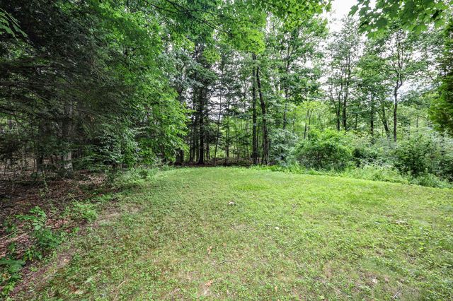 16 Meserve Road, Durham, NH 03824