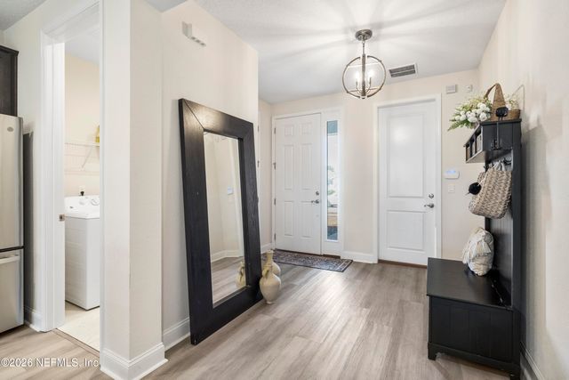 10248 INNOVATION Way, Jacksonville, FL 32256