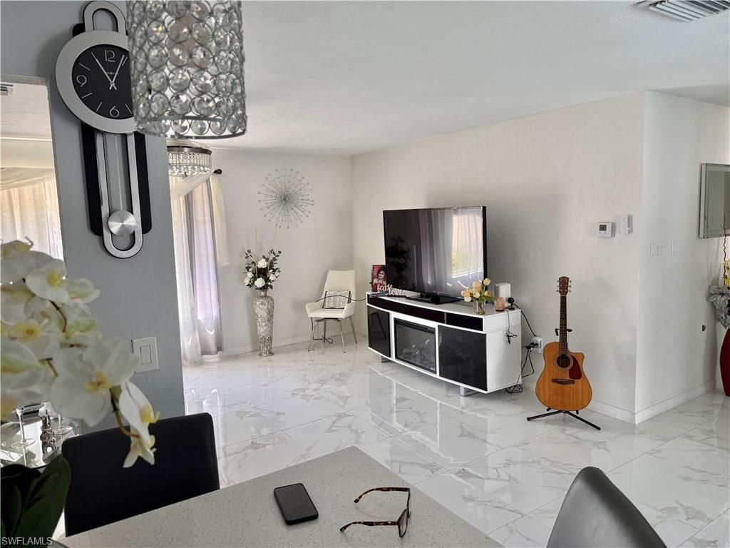 226 Kingston DR, FORT MYERS, FL 33905 — photo 4