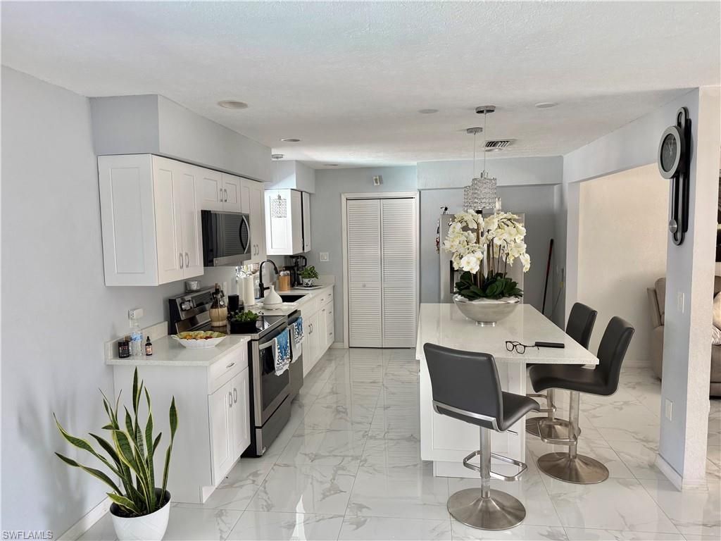 226 Kingston DR, FORT MYERS, FL 33905 — photo 5