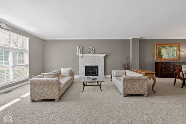 1238 Sullivans Ridge, Zionsville, IN 46077