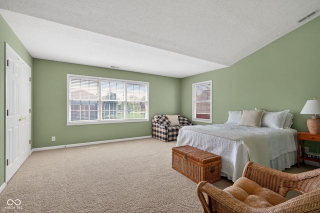 1238 Sullivans Ridge, Zionsville, IN 46077